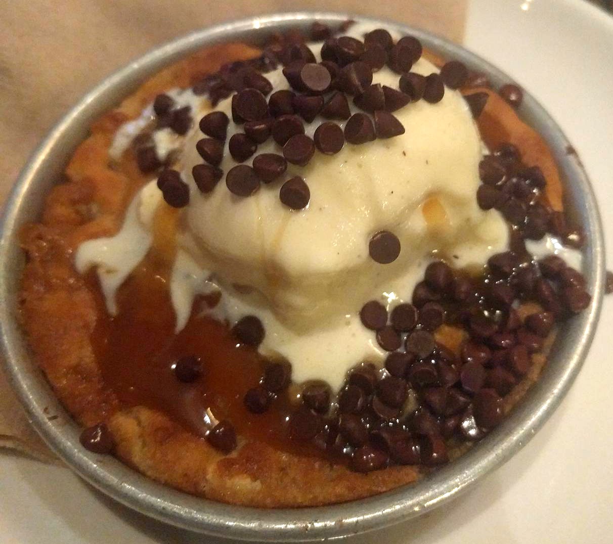 Salted Caramel Pizookie, BJs Brewhouse, Menifee, CA #SaltedCaramelPiookie #dessert #bjs #menifee #california