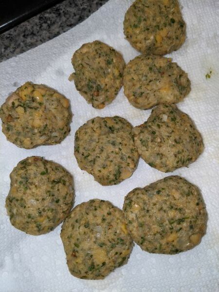 Falafel on a napkin before frying
