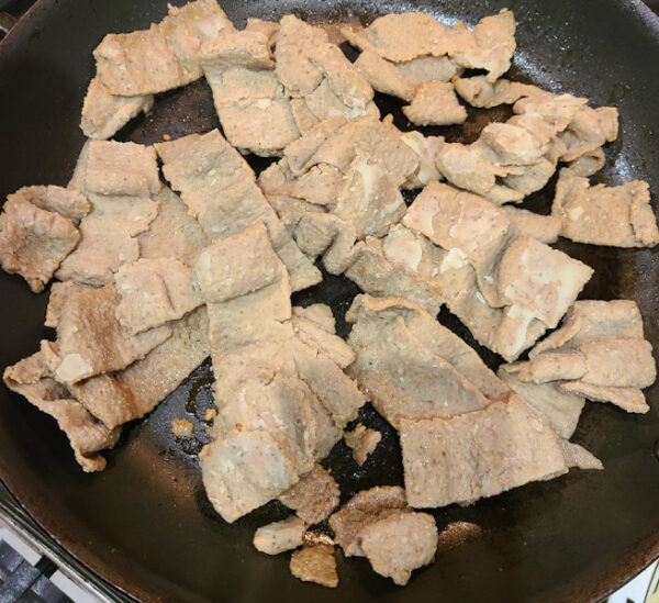 Daphne's Beef and Lamb Gyro Slices in Pan