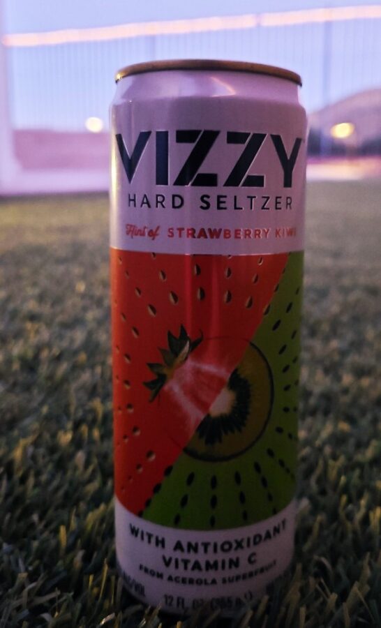 Vizzy Hard Seltzer Strawberry Kiwi