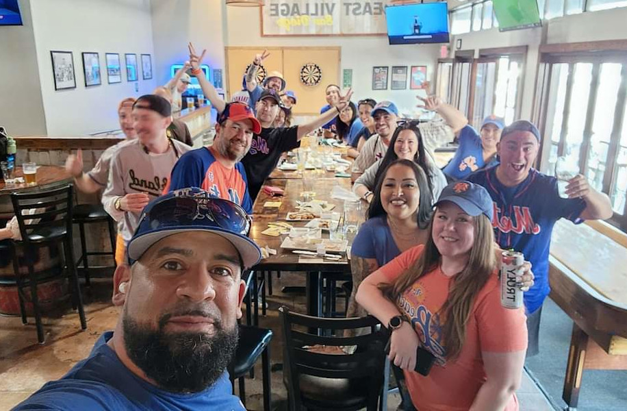 Mets Fans at Knotty Barrell in San Diego