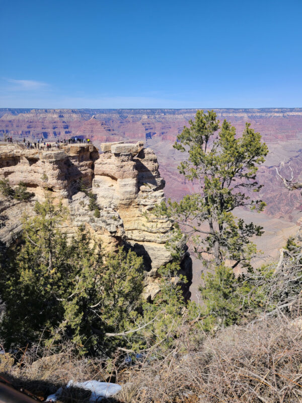 Grand Canyon view along Rim Trail