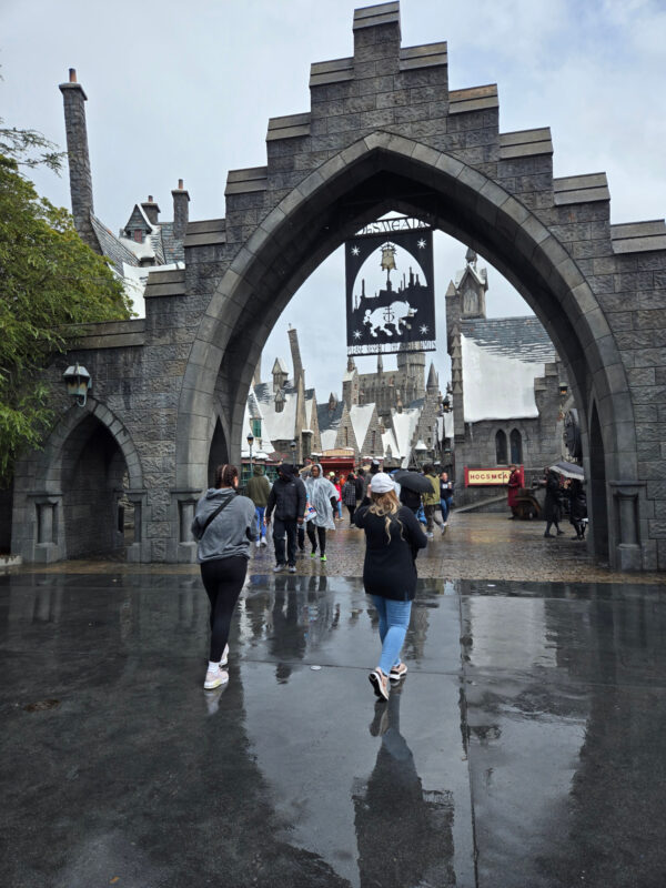 Harry Potter area is empty while we visit Universal Studios Hollywood in the Rain